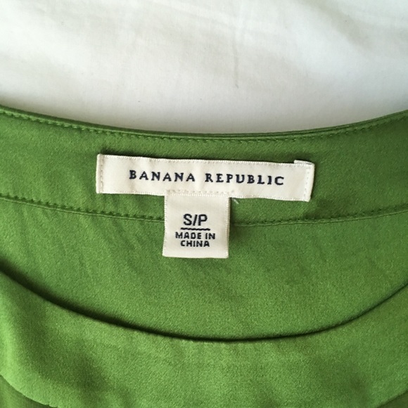 EUC Beautiful 100% Silk Top - Picture 3 of 4